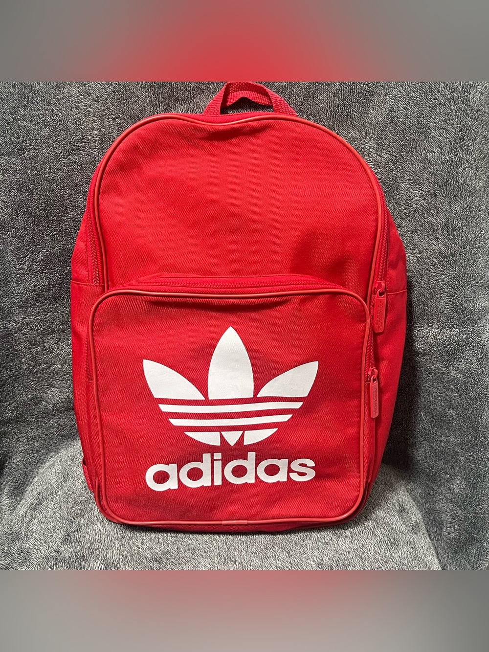 Adidas Originals Classic Trefoil Backpack in red unisex